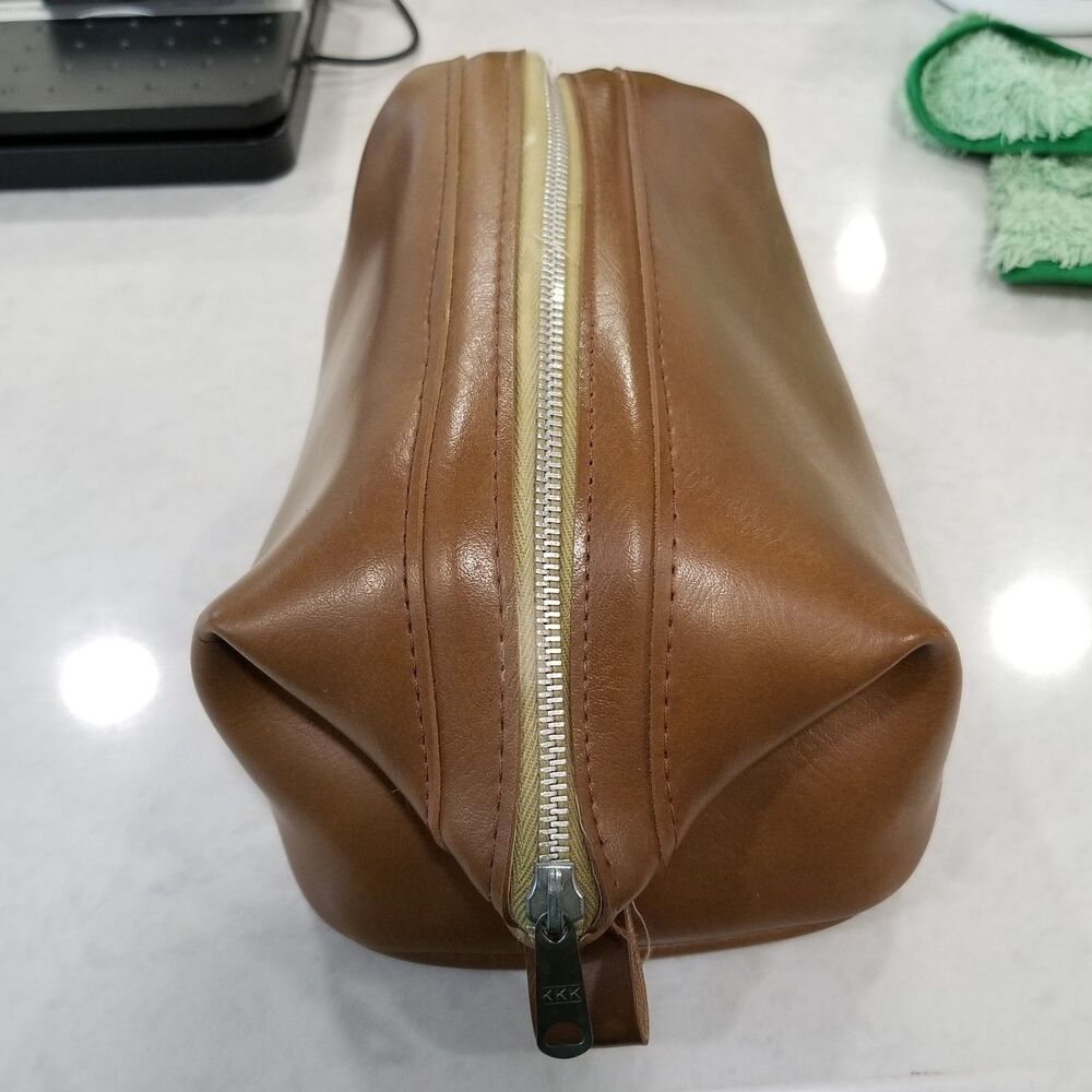 Vintage travel products brown cosmetic dopp travel bag - Picture 12 of 12